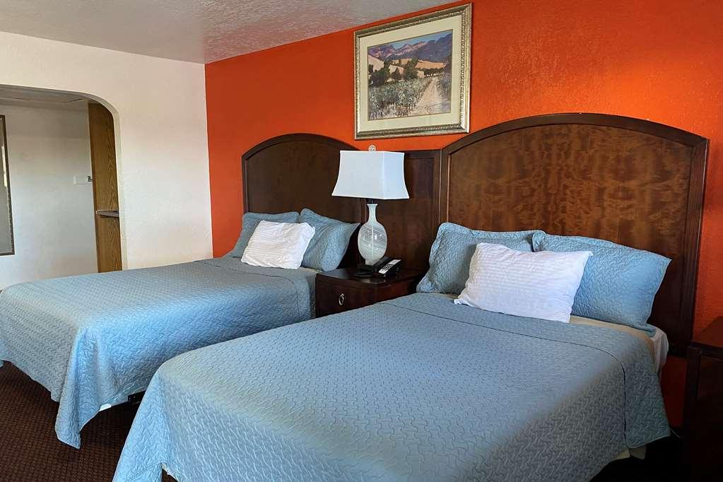 Travelodge By Wyndham Farmington Hwy 64 חדר תמונה